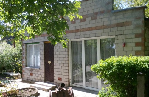 Narva-Joesuu Apartment | Pet-Friendly Koidula Holiday Home with Ocean Views