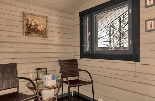 Ylitornio House | Relax at Koivulahden Reinola with Scenic Lake Views