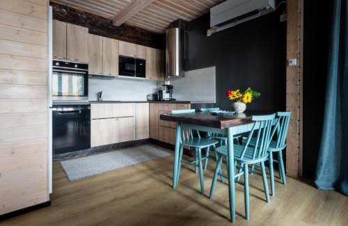 Mikkeli Ski Chalet | Koivurannan Lomamökit Tiira