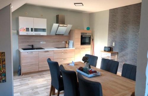Victorbur Apartment | Discover Koje 3: Oceanfront Retreat for Families