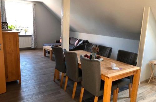 Victorbur Apartment | Discover Koje 3: Oceanfront Retreat for Families