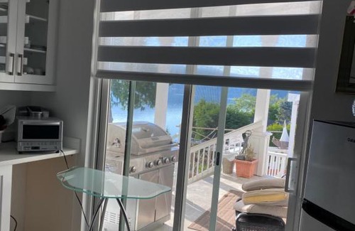 West Porpoise Bay House | Experience Koka Coast By the Sea: Rated 10/10, Pet Friendly