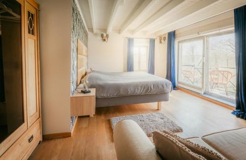 Maarke-Kerkem Apartment | Exceptional Kokerelle vakantiewoningen with Hot Tub & Family Fun