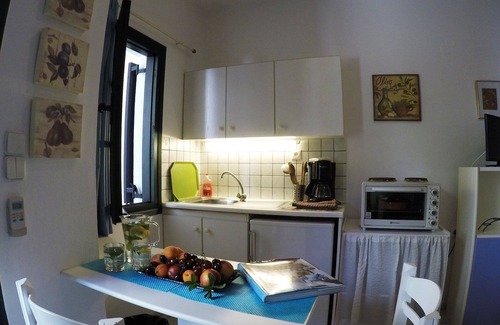 Kokkini Chani Apartment | Cozy Kokkini Hani Studio with Ocean Views, 100m to Beach