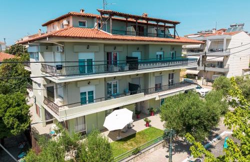 Kallithea Apartment | Kid-Friendly Kokkos Brothers: Exceptional Stay with 9.4 Score