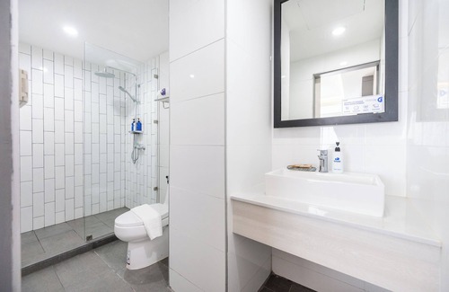Ban Du Hotel | Discover Kokotel Chiang Rai Airport Suites with Breakfast