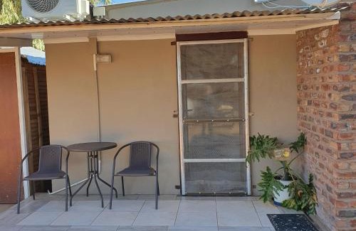 Prieska Apartment | Guest Rated 9/10 at KOL-IN Self Catering with Pool & Kids' Play