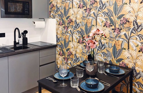 Favoriten Apartment | Kolibri + 3 Min to Metro U1 + Free Parking
