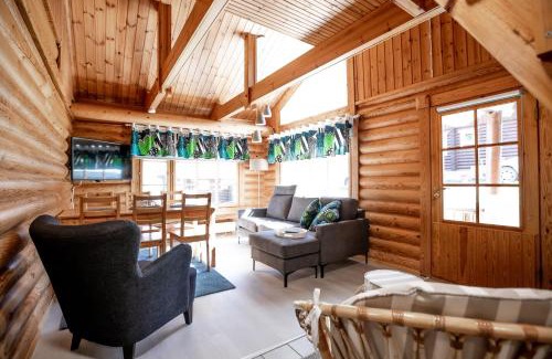 Koli National Park Ski Chalet | Pet-Friendly Kolin Vernetti 3 with Private Beach Access