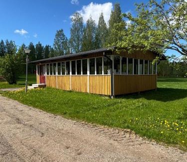 Iisalmi Resort | Relaxing Koljonvirran Lomamökit with Oceanfront Views