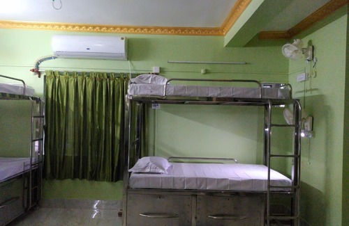 Kamarhati Apartment | Budget-Friendly Kolkata Guest House for Families