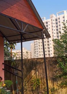 Narendrapur House | Budget-Friendly Sarkar Villa Homestay with Breakfast & Kitchen
