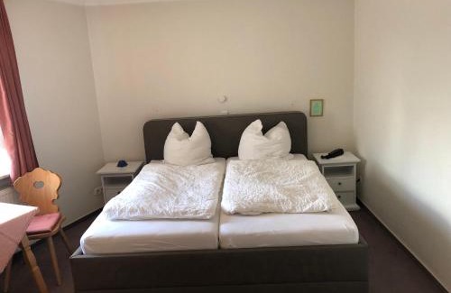 Weddingstedt Hotel | Explore Koll´s Gasthof: Family-Friendly & Accessible Stay
