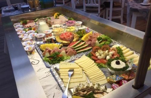 Weddingstedt Hotel | Explore Koll´s Gasthof: Family-Friendly & Accessible Stay