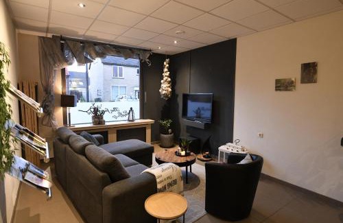 Putte Apartment | Experience Serenity at The Forest - Perfect for Families