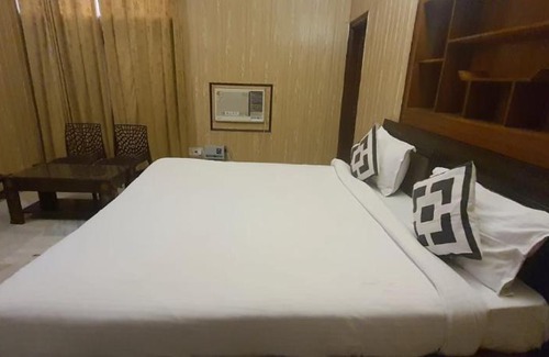 Kishangarh House | Pet-Friendly Comfort at Komfert Villa for Families