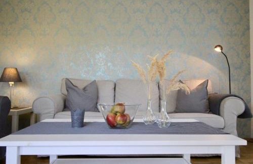 Bodman-Ludwigshafen Apartment | Family-Friendly Komfort-Ferienwohnung by the Lake