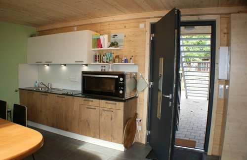 Aue Apartment | Allergy-Friendly Komfort-Ferienwohnung with Free WiFi
