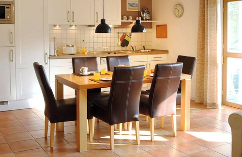 Neuensien Apartment | Family-Friendly Getaway with Balcony in Rügen