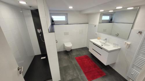 Markdorf Apartment | Modern Family Retreat in Markdorf - Rated 10/10