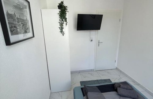 Twischkamp Apartment | Convenient Monteurswohnung: Family & Pet-Friendly Retreat