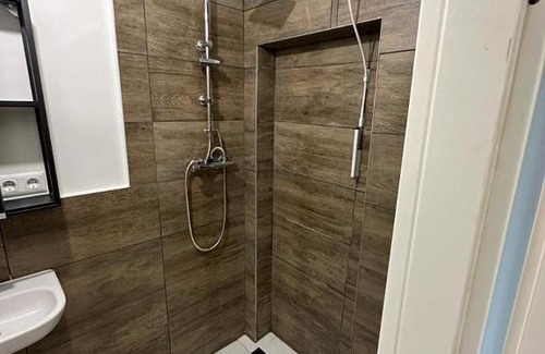 Twischkamp Apartment | Convenient Monteurswohnung: Family & Pet-Friendly Retreat