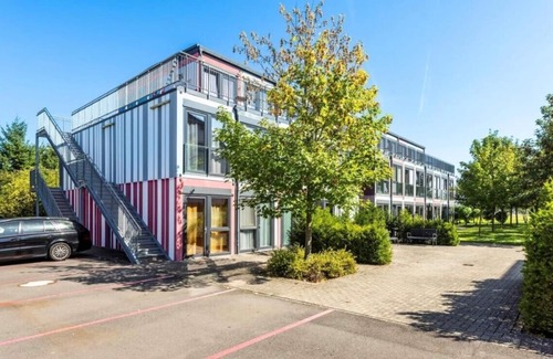 Bubenheim Apartment | Tranquil Apartment with Terrace and Modern Amenities