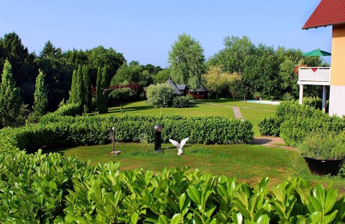 Stein Cottage | Relaxing Double Room with Pool and Ocean View - Pension Lammerhof
