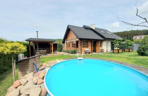 Krokowa House | Komfortowy Dom Całoroczny z sauną, jacuzzi i stołem do gry w bilard