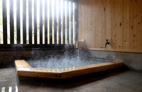 Miyawaka Hotel | Experience Kominka Neri: Top-Rated Stay with Hot Tub