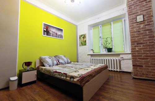 Krasnoselsky Apartment | Comfortable Komnata na Komsomolskoy with Kitchen & Pet Access
