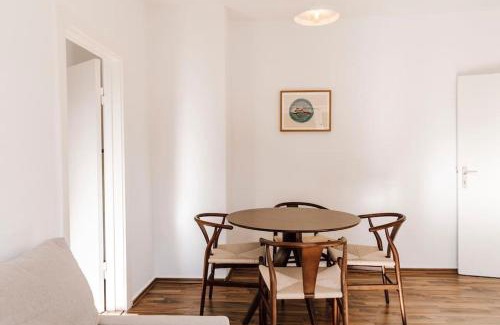 Exerzierplatz Apartment | Newly Renovated 2-Room Central Apartment with 24h Check-In