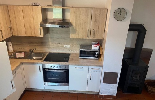 Zandt Apartment | Newly Equipped Bungalow with Fireplace and Garden Retreat