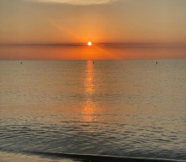 Ramatuelle Resort | Elegant Oceanfront Getaway at Kon Tiki - Rated 8.9/10