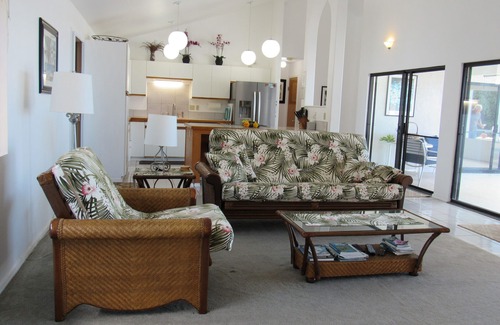 Kona Palisades House | Beachfront Kona Acres: Guest Rated 10/10 with Ocean Views