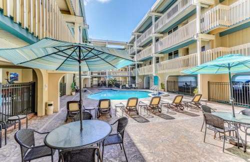 Kailua-Kona Apartment | Oceanfront Bliss at Kona Bali Kai 214 with Pool & Hot Tub
