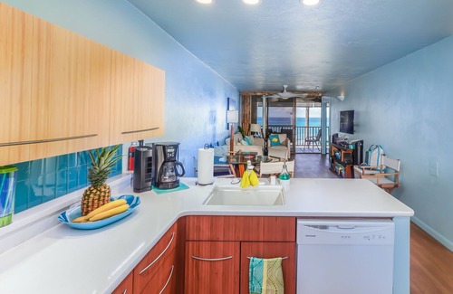 Kailua-Kona Condo | Oceanfront 2 Bedroom Condo at Kona Bali Kai - Rated 9.6