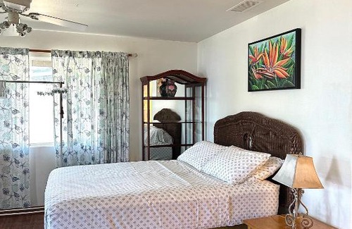 Kainaliu House | Discover Kona Joe Coffee Farm: A Unique Stay Awaits