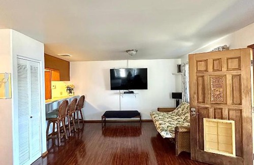 Kainaliu House | Discover Kona Joe Coffee Farm: A Unique Stay Awaits