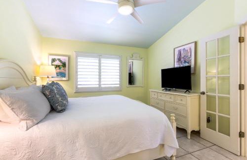 Rock Harbor Hotel | Experience Kona Kai Resort: Oceanfront Bliss Awaits
