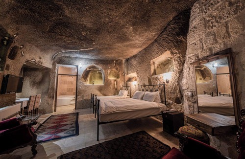 Mustafapasa Hotel | Discover Konak Bezirhane Cave Otel: Family-Friendly Retreat