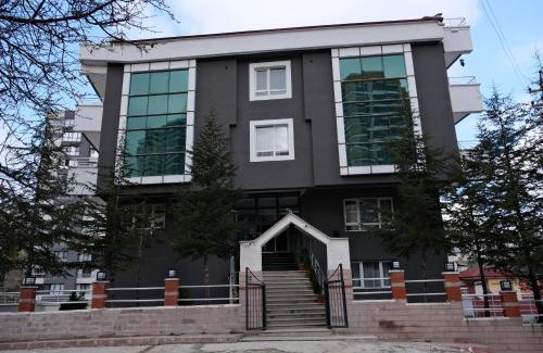 Cankaya Apartment | Budget-Friendly Stay at Konak Suit: Pet & Child Friendly