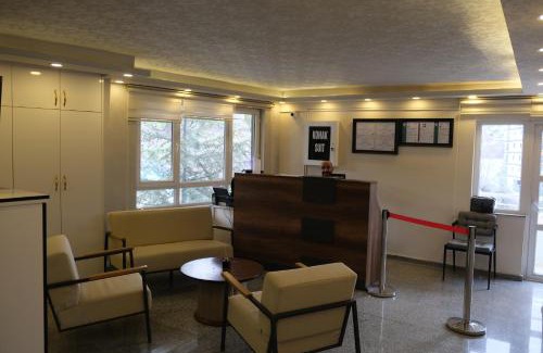 Cankaya Apartment | Budget-Friendly Stay at Konak Suit: Pet & Child Friendly