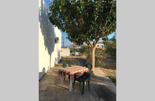 Vigklafia Apartment | Guest Rated 10/10: Family-Friendly Stay at Pavlopetri