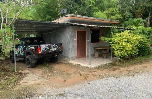 Don Sak House | Family-Friendly Escape at Kongsee Resort