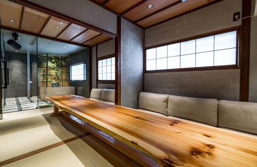 Minato House | Prime Bentencho Osaka Bay: Family-Friendly & Top-Rated Stay