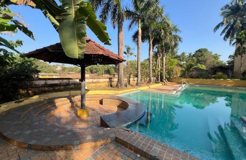 Niravade Resort | Relax at Konkan Crown Resort & Club with Ocean Views
