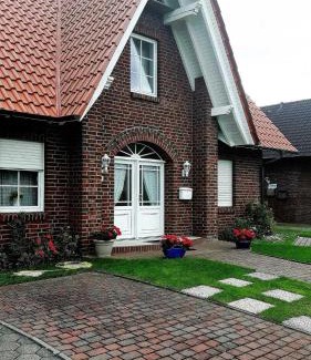Rysum Apartment | Discover Konrad Janssen - Vier-Giebelhaus: Rated 8.8/10