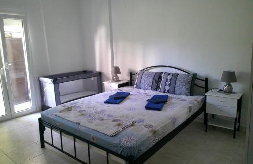 Sozopolis Apartment | Pet-Friendly Oceanfront Konstantinos Apartment in Halkidiki