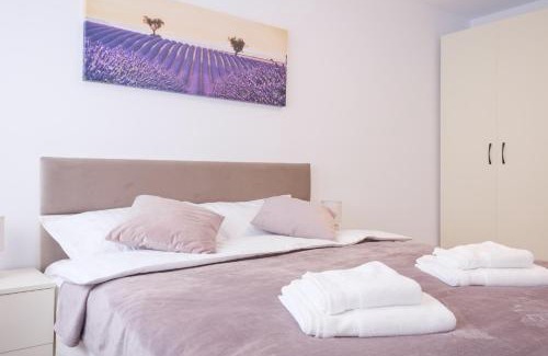 Iasi Apartment | Welcoming Konstanzer Podu Ros 11 - Rated 9.9/10 with Breakfast